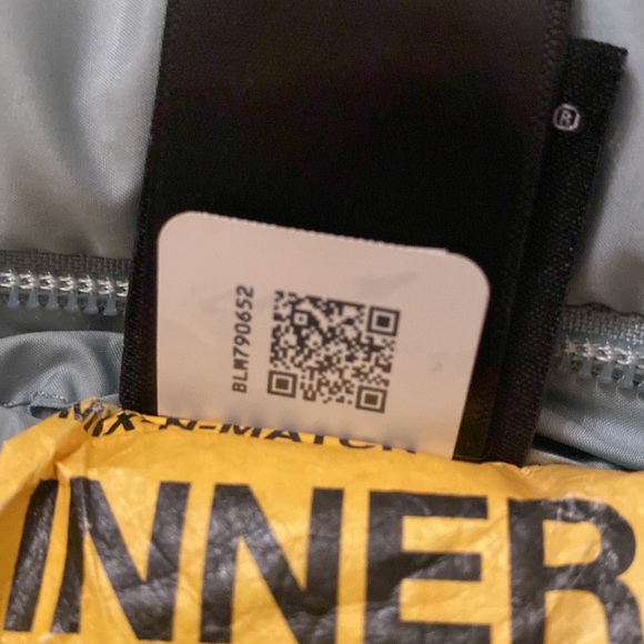 The North Face Girls’ Mossbud Swirl Reversible Jacket -  Jade - Picture 12 of 13